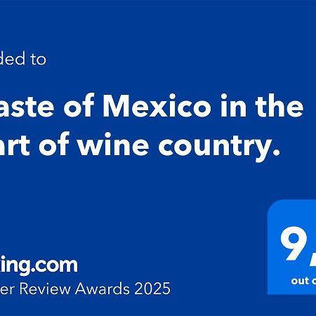 A Taste Of Mexico In The Heart Of Wine Country. Apartment Peachland Bagian luar foto