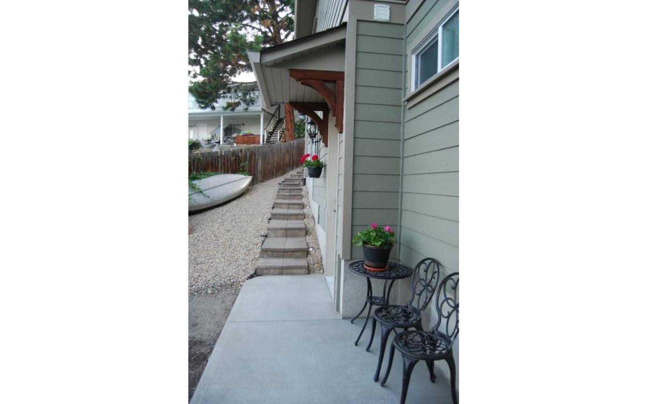 A Taste Of Mexico In The Heart Of Wine Country. Apartment Peachland Bagian luar foto